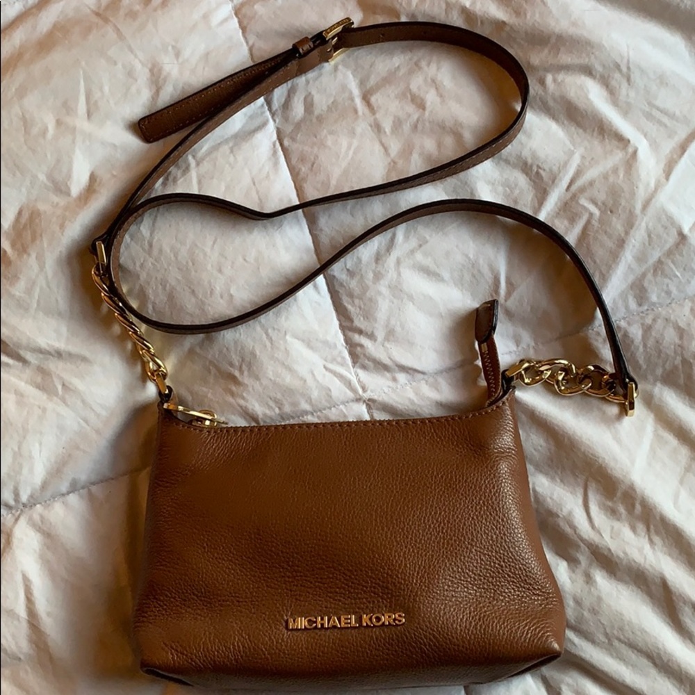 Michael Kors tan leather gold purse shoulder bag